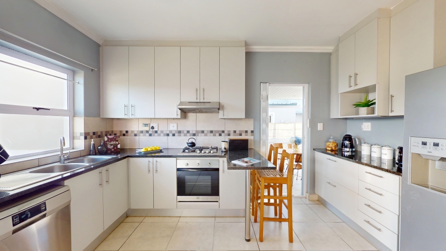 2 Bedroom Property for Sale in Wellington Central Western Cape